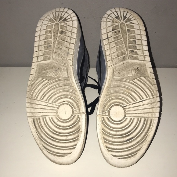 Air Jordan 1 - Picture 3 of 3